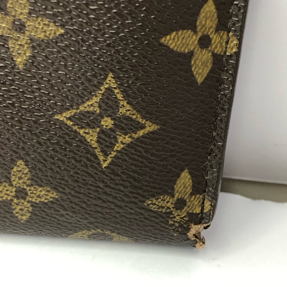 Louis Vuitton Brown Monogram Wallet flaws rehab - Picture 4 of 16